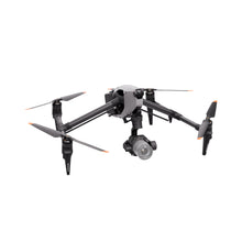ಗ್ಯಾಲರಿ ವೀಕ್ಷಕಕ್ಕೆ ಚಿತ್ರವನ್ನು ಲೋಡ್ ಮಾಡಿ, A DJI Inspire 3 Drone Front Left Facing 
